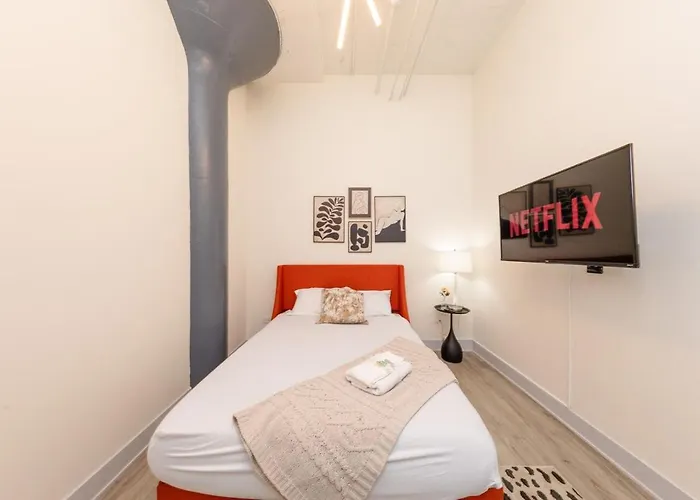 Massive Luxury 5br Loft For Groups Up To 12 Guests With Optional Parking And Gym Access Near Mccormick Place And Soldier Field Apartamento