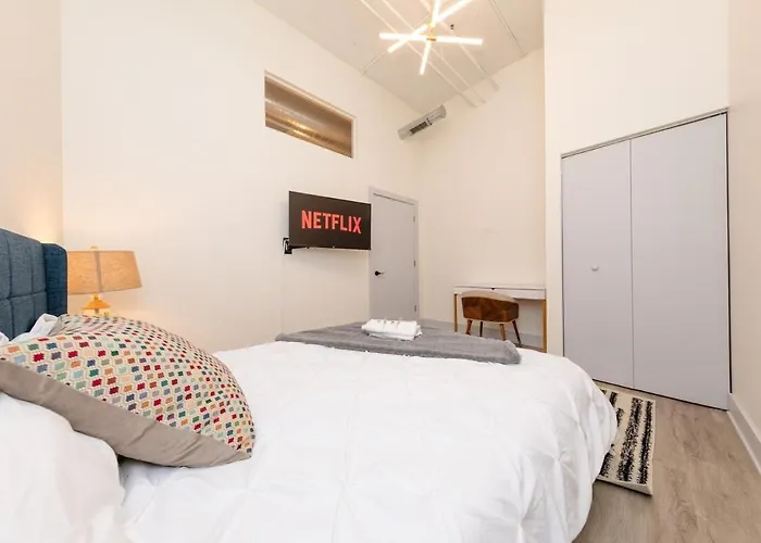 Apartamento Massive Luxury 5br Loft For Groups Up To 12 Guests With Optional Parking And Gym Access Near Mccormick Place And Soldier Field Chicago