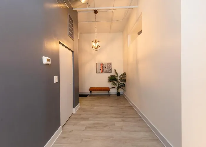 Massive Luxury 5br Loft For Groups Up To 12 Guests With Optional Parking And Gym Access Near Mccormick Place And Soldier Field Apartamento *