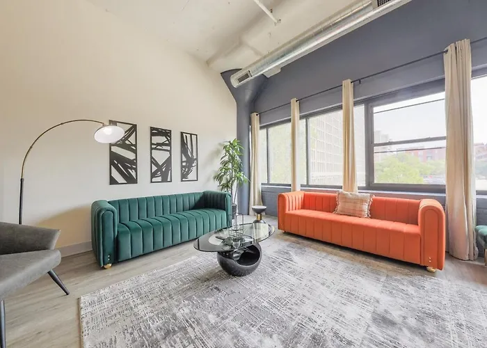 Massive Luxury 5br Loft For Groups Up To 12 Guests With Optional Parking And Gym Access Near Mccormick Place And Soldier Field Apartamento Chicago