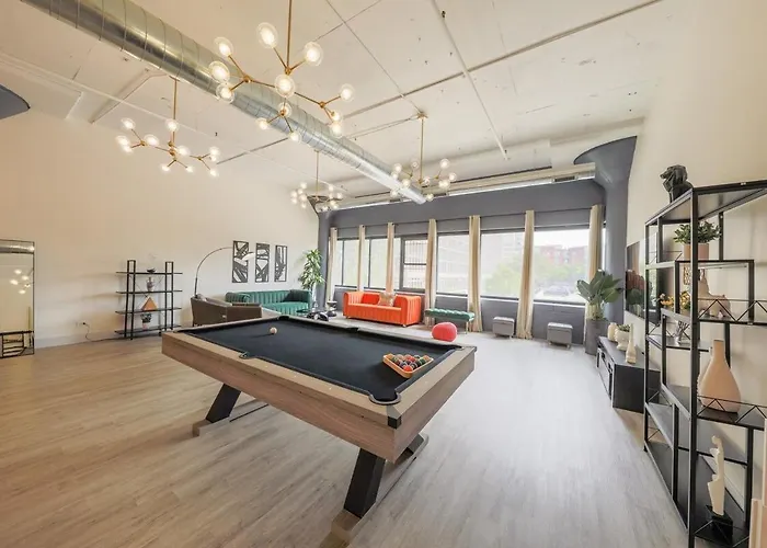 Apartamento Massive Luxury 5br Loft For Groups Up To 12 Guests With Optional Parking And Gym Access Near Mccormick Place And Soldier Field