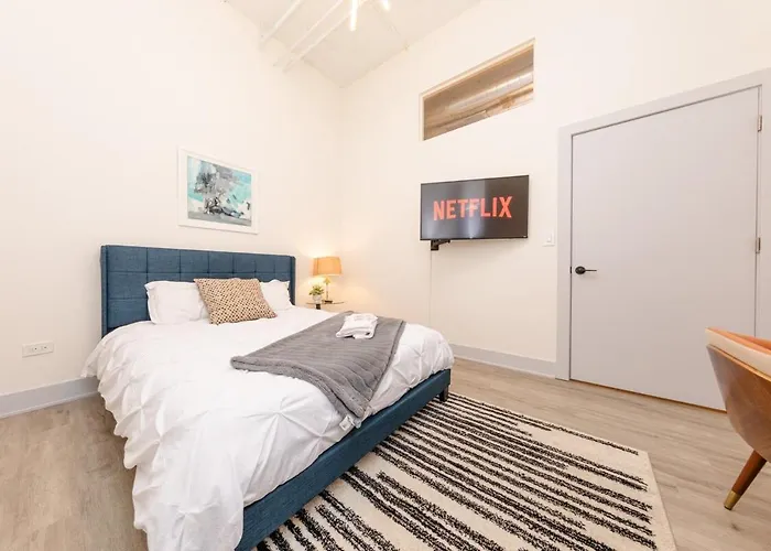Apartamento Massive Luxury 5br Loft For Groups Up To 12 Guests With Optional Parking And Gym Access Near Mccormick Place And Soldier Field Chicago